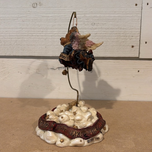 Boyds Bears 1997 Baby’s First Christmas “Above The Clouds” Figurine - Picture 3 of 5